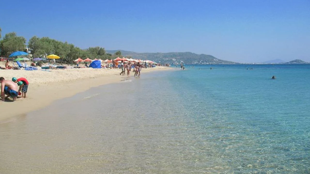 Praia de plaka, Naxos.