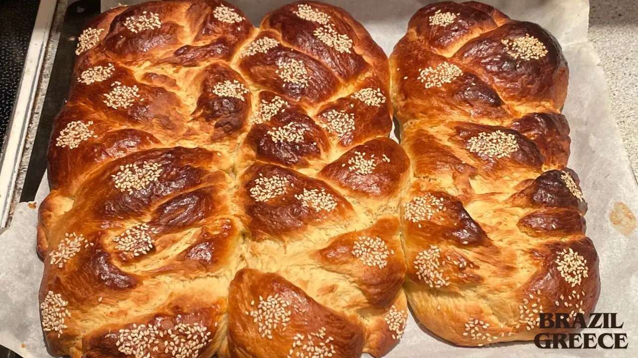 Tsoureki: grego ensina receita do pão doce grego para sua casa!