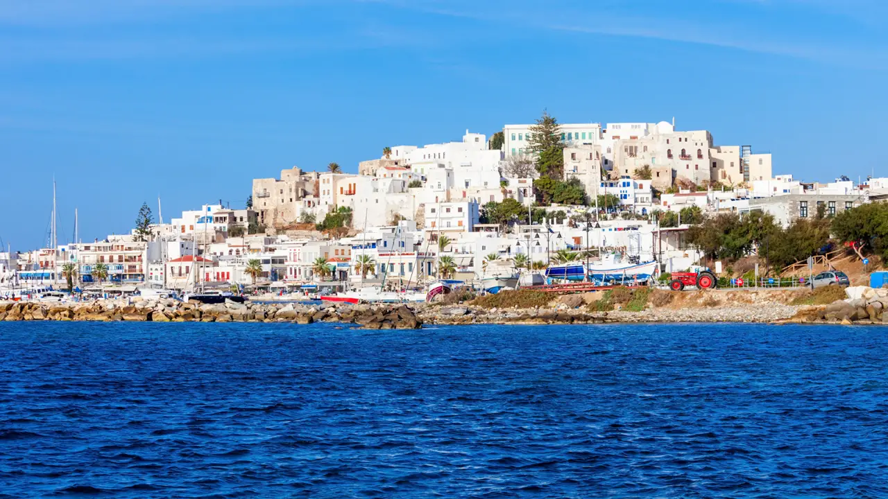 Ilha de Naxos tem praias deslumbrantes do lado da outra e você não sabia