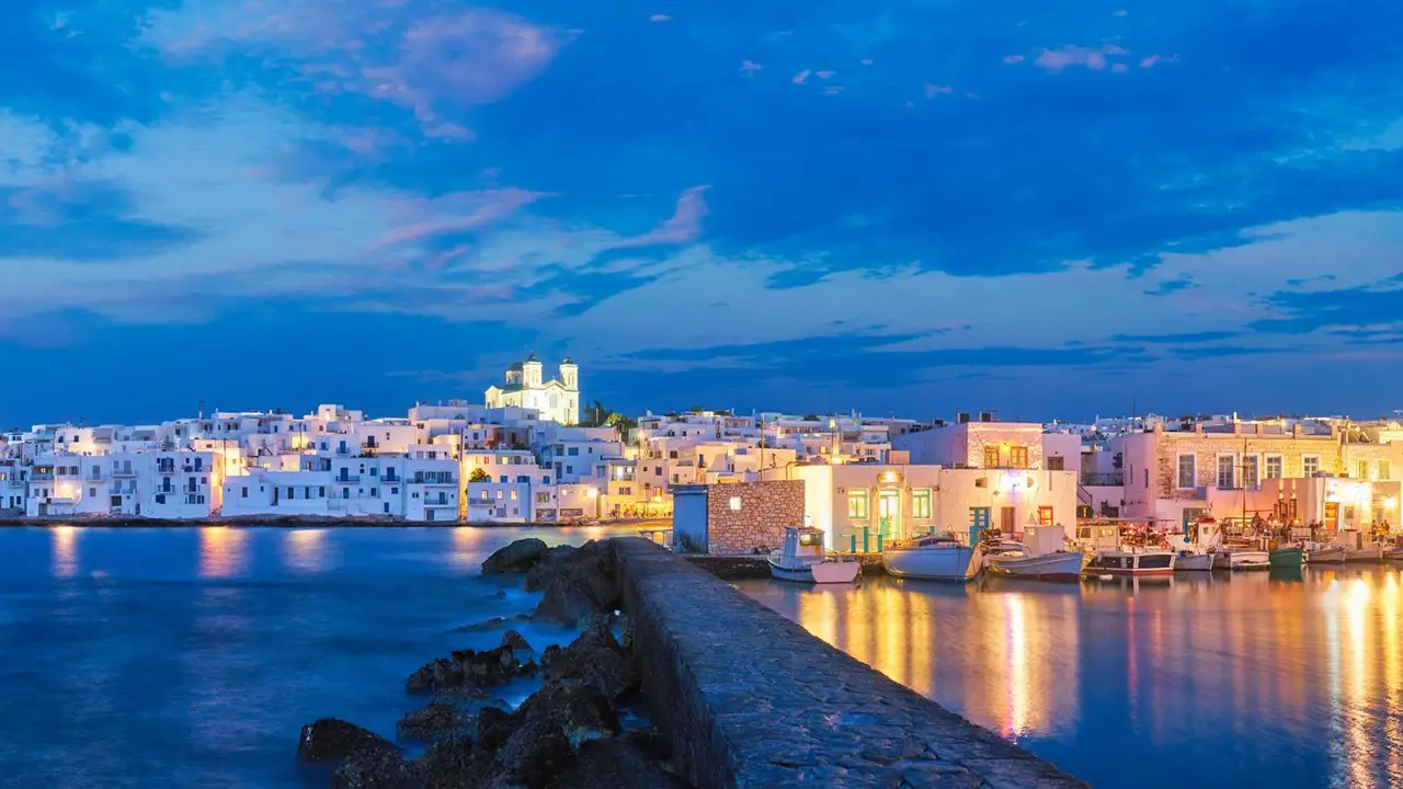 Paros.