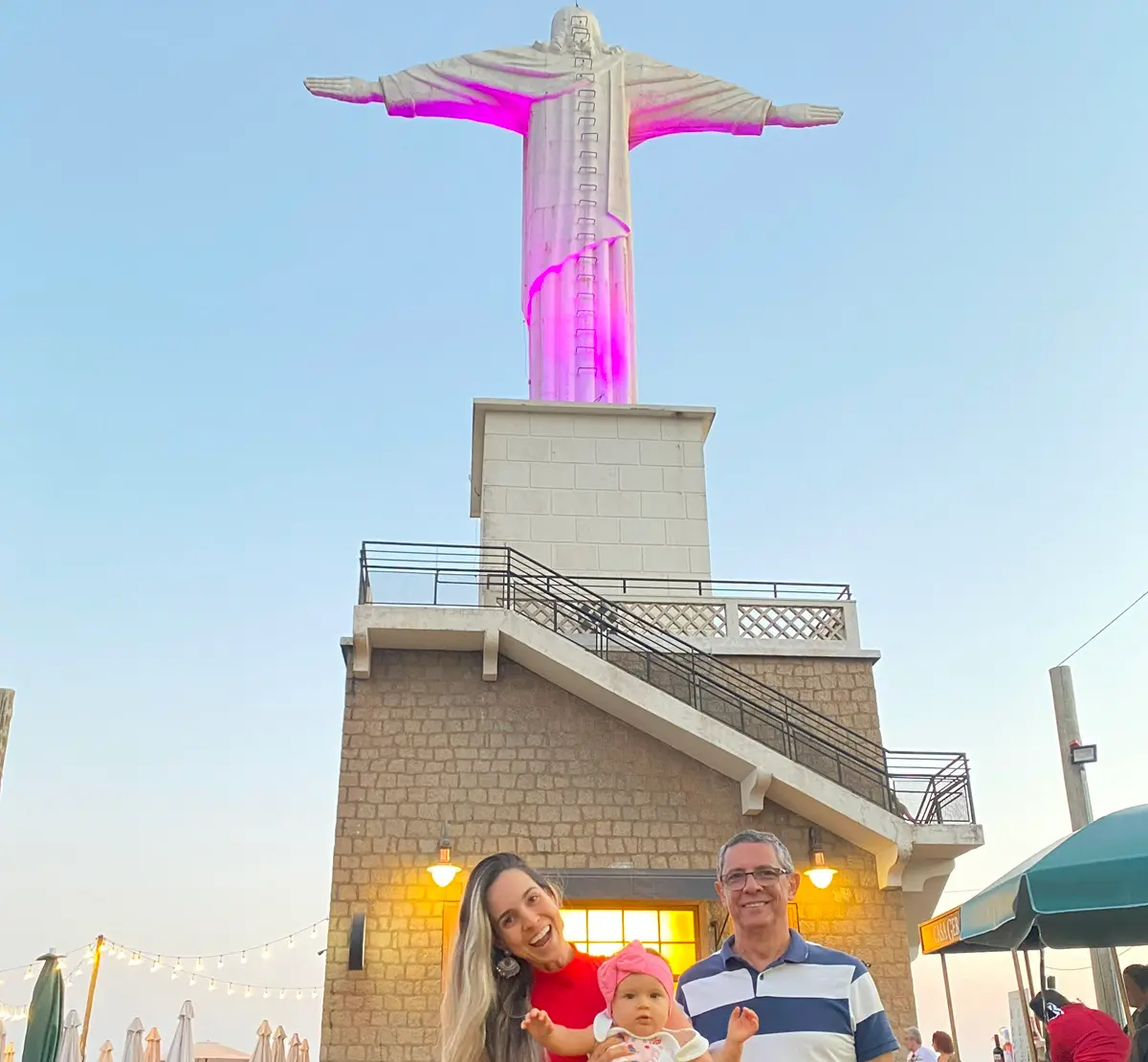 A estátua do Cristo Redentor, no Morro de São Domingos. 