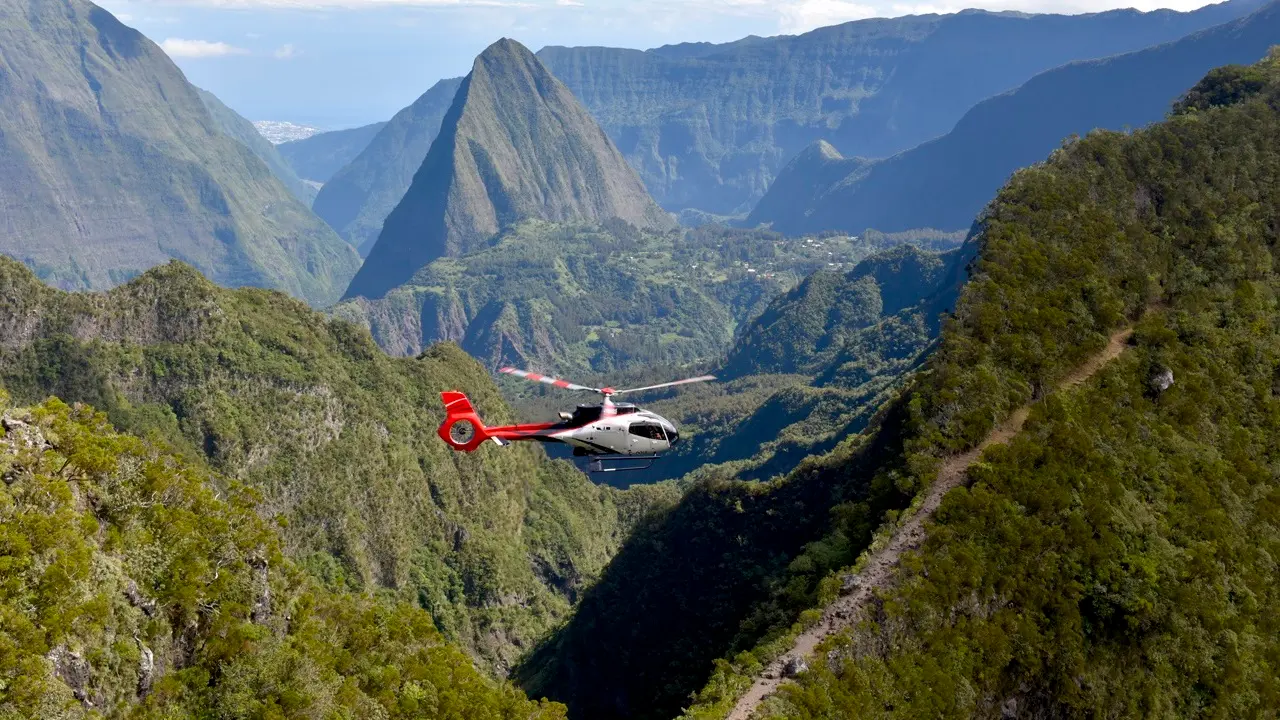 Mafate, ilha acesso helicóptero.