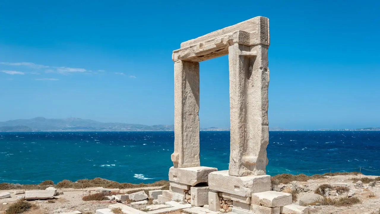 Ponto turístico de Naxos passa por mudança importante após polêmica com turista