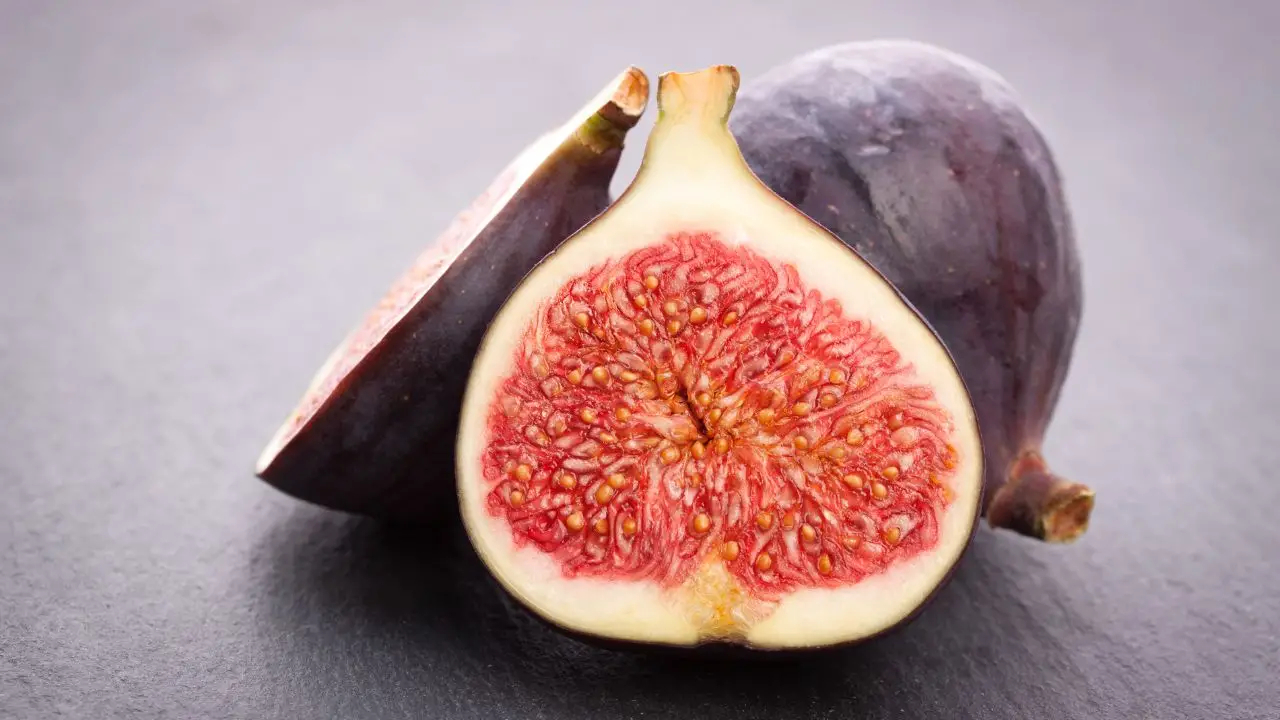 Os benefícios da fruta grega figo.