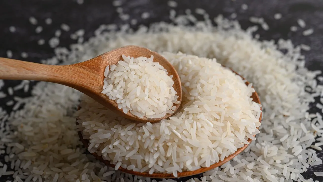Um punhado de arroz cru pode transformar o seu setembro