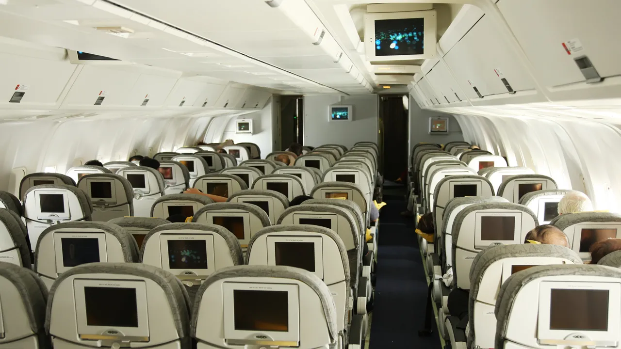 Assentos de um avião.