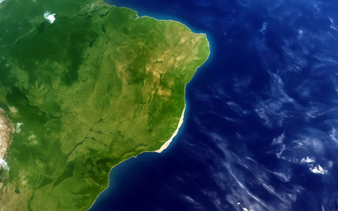 Conheça a praia brasileira tão extensa que pode ser vista do espaço
