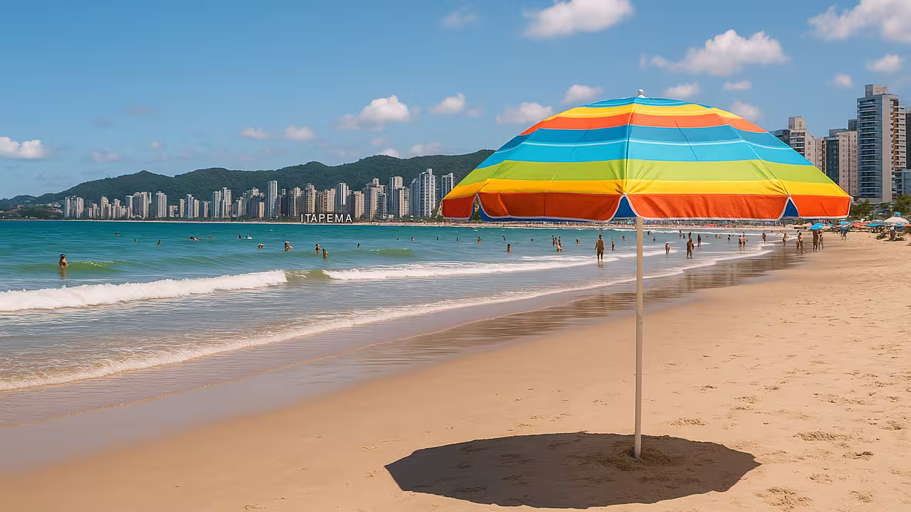 Praia de Itapema. Foto: Brazil Greece.
