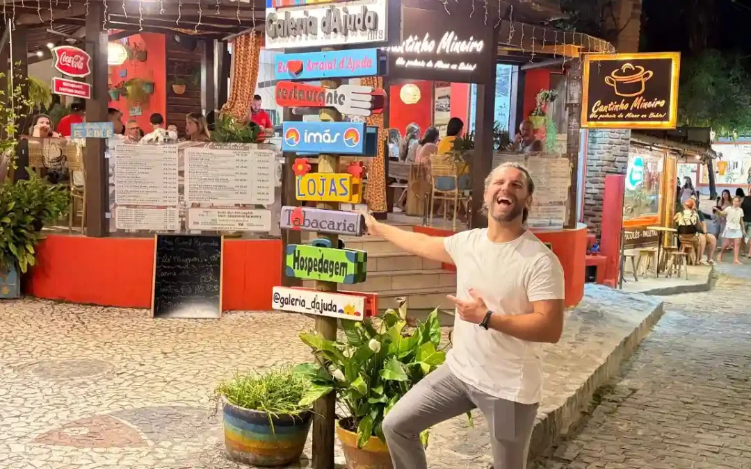 ‘Não deixe de fazer isso ao visitar Arraial D’Ajuda’, grego dá dicas