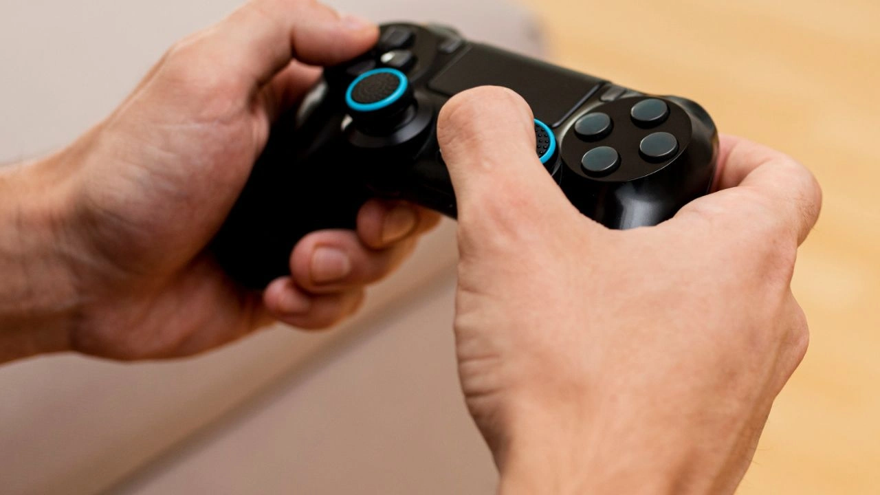 Aeroporto fornece PlayStation para você jogar enquanto espera seu voo